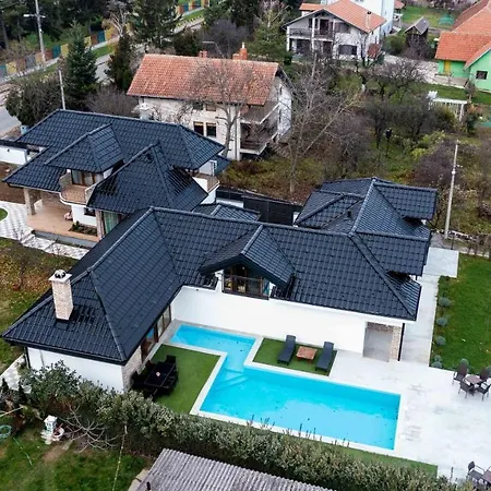 Country house City Escape Luxury Zuce