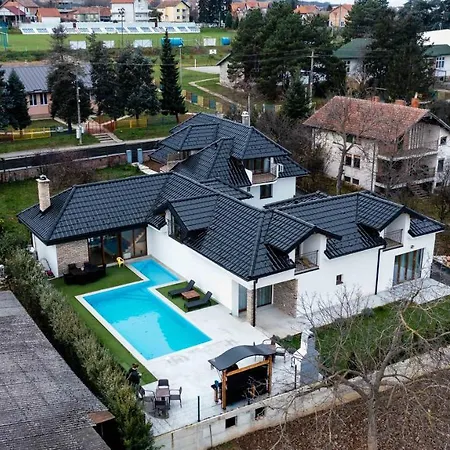 City Escape Luxury Country house *