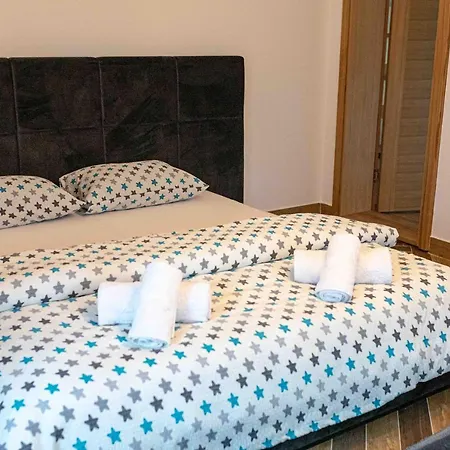 Seoska kuća City Escape Luxury Zuce
